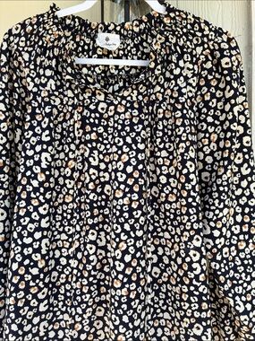 Betsey’s Boutique Shop Animal Print Blouse